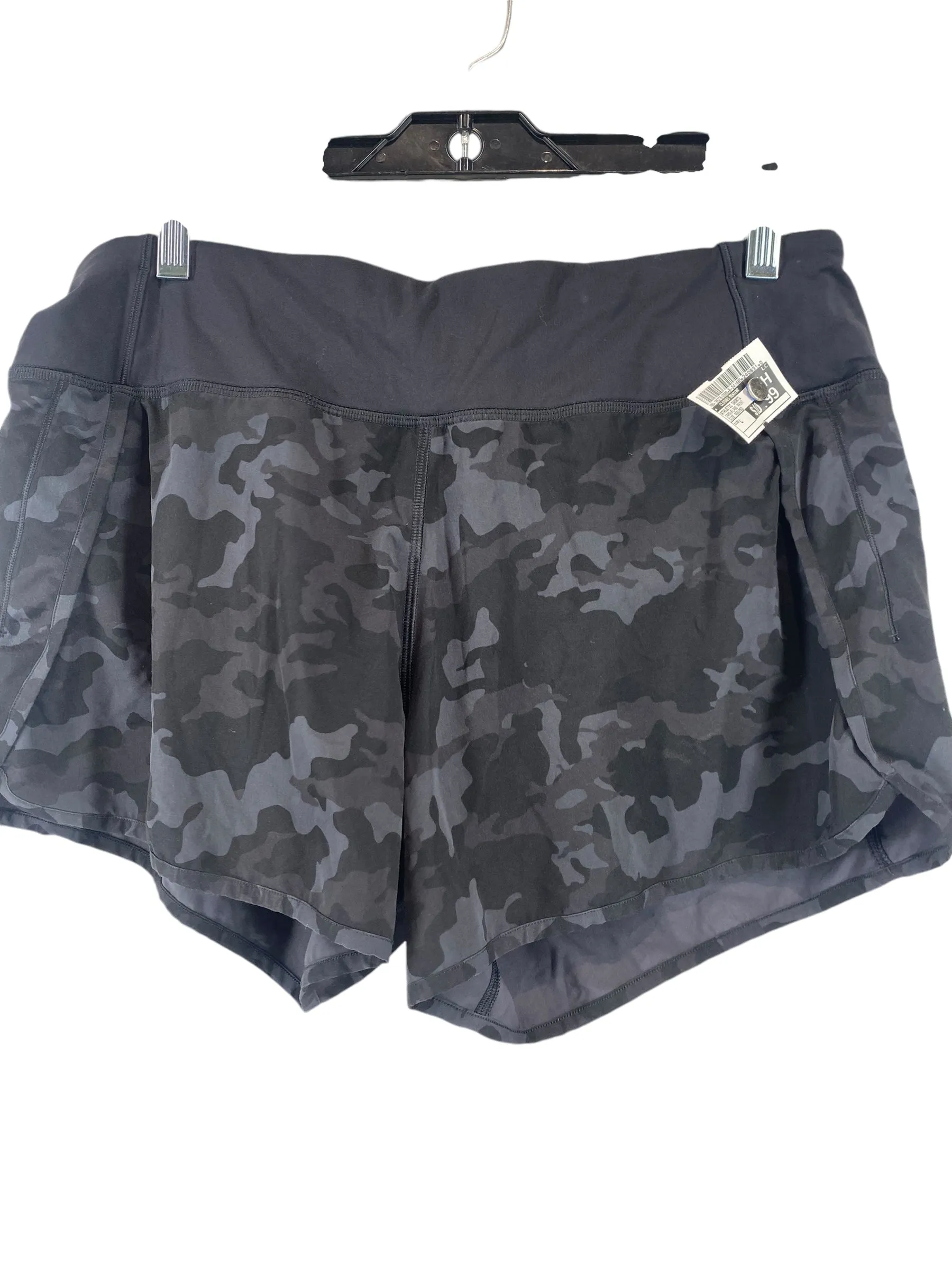 Athletic Shorts By Clothes Mentor In Camouflage Print, Size: L