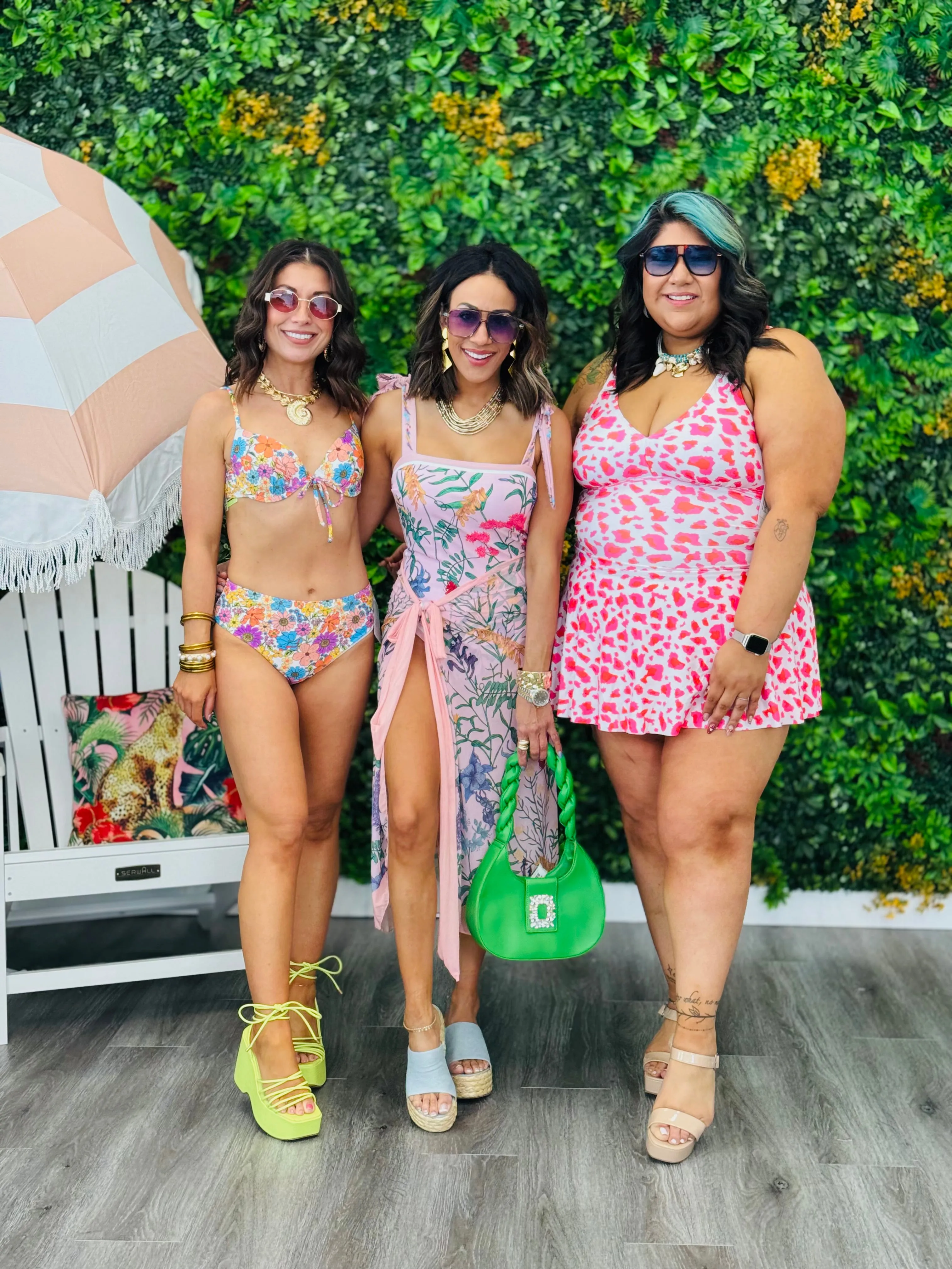 Colorful Floral Print Bikini (Reg.)