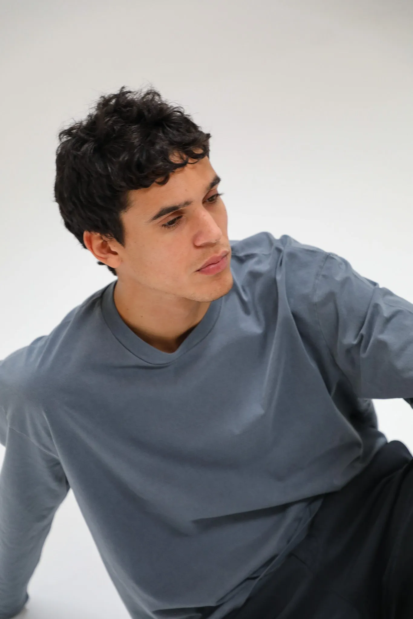 Long Trendy Modern T-Shirt Blue