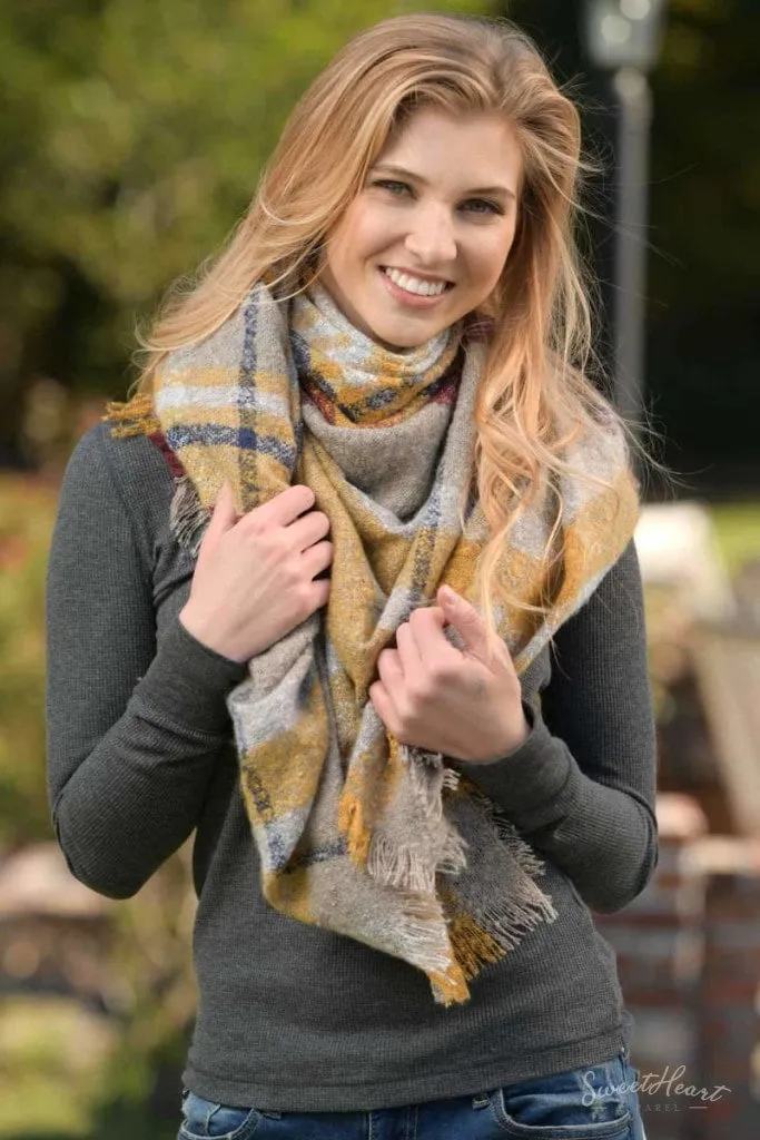 Warm Embrace Blanket Scarf - Beige & Mustard